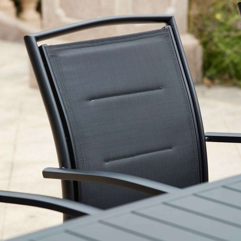 2 sillas de jardín con reposabrazos negras de aluminio y textileno