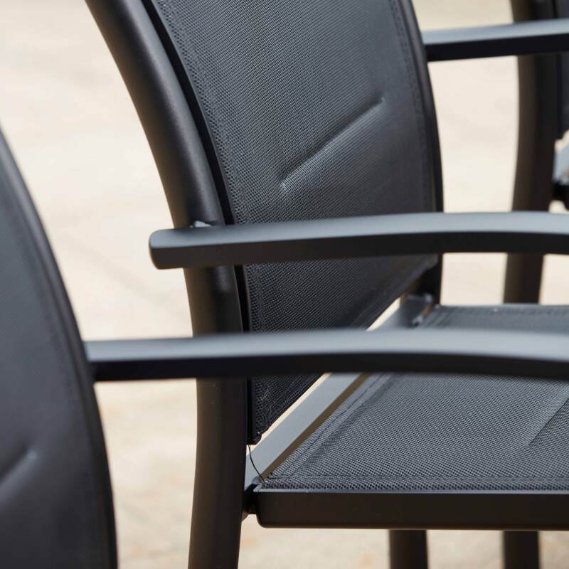 2 sillas de jardín con reposabrazos negras de aluminio y textileno