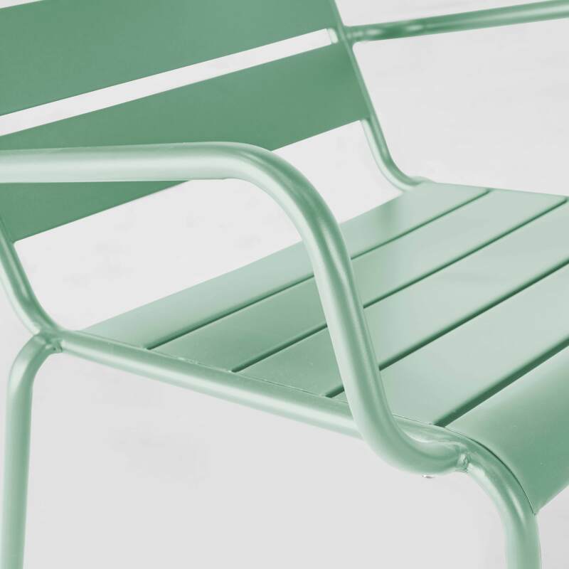 Sillón bajo de metal (3/5)