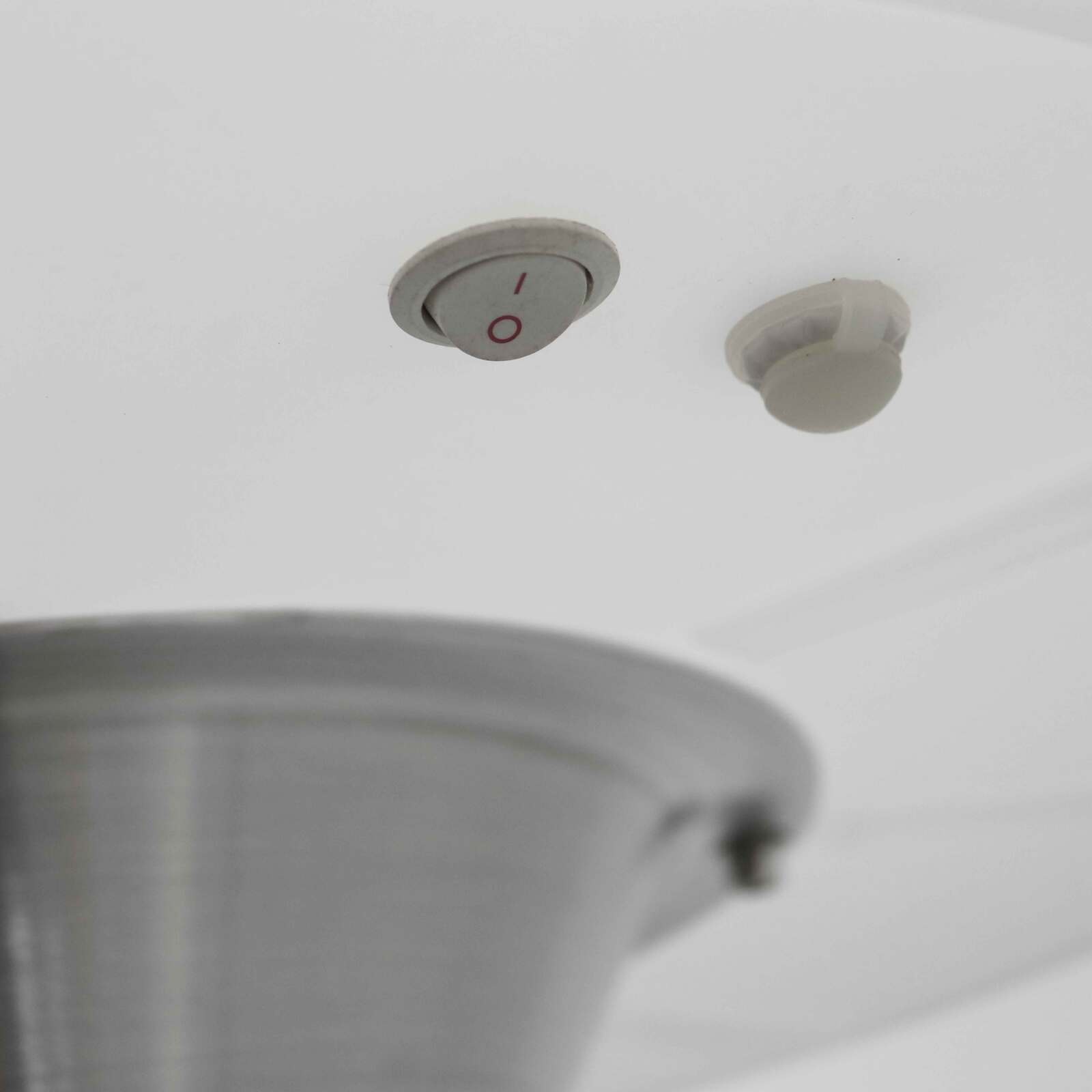 Mesa alta luminosa LED recargable (⌀60cm x 106)