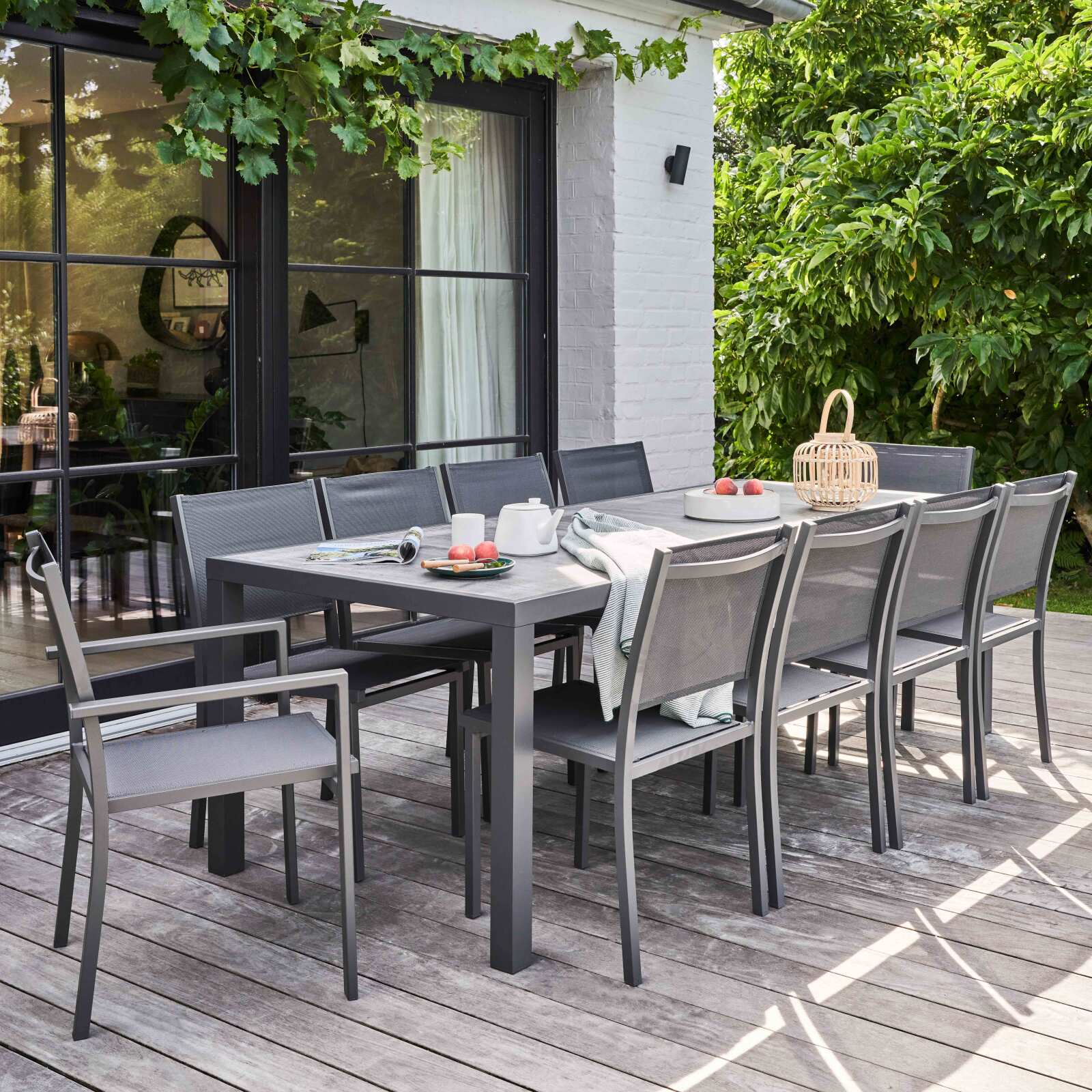 Mesa de jardín con tablero de cerámica efecto hormigón (185 x 95 x 74 cm)