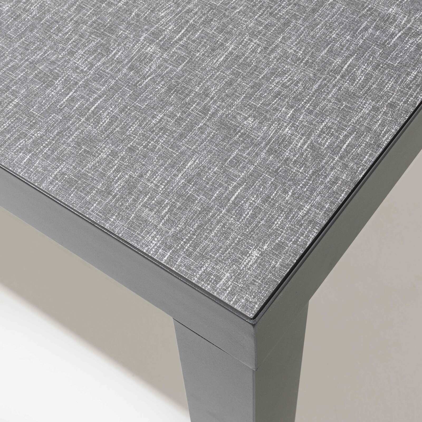 Mesa de jardín de 182 x 121 cm con tablero de cerámica con diseño de tela y 10 sillas Mesa de jardín de 182 x 121 cm con tablero de cerámica con diseño de tela y 10 sillas