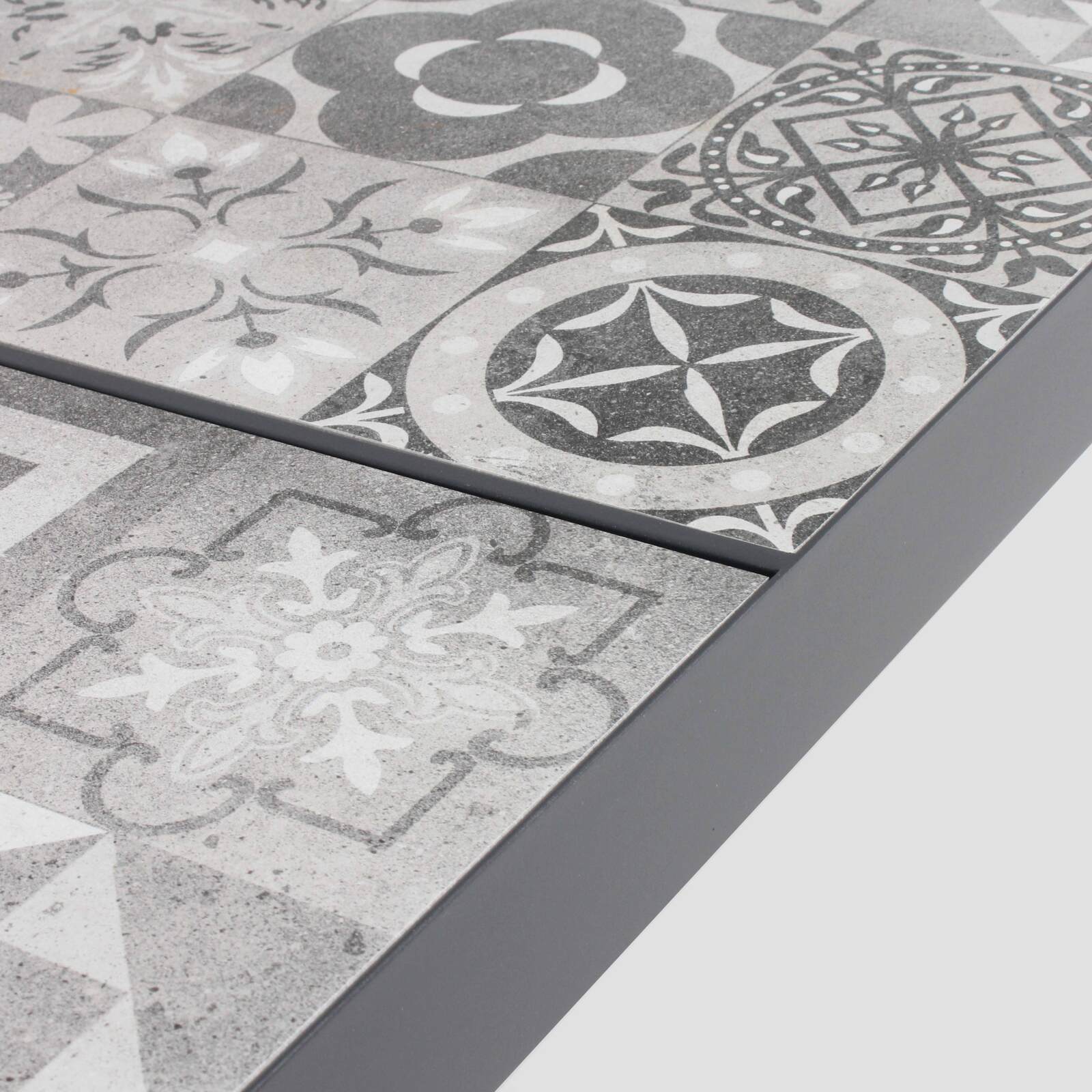 Mesa de jardín rectangular de 182 x 121 cm en cerámica con diseño Karo + 10 sillas