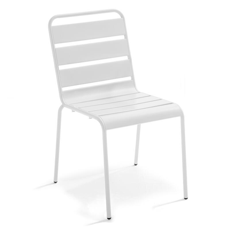 Silla de metal estilo industrial