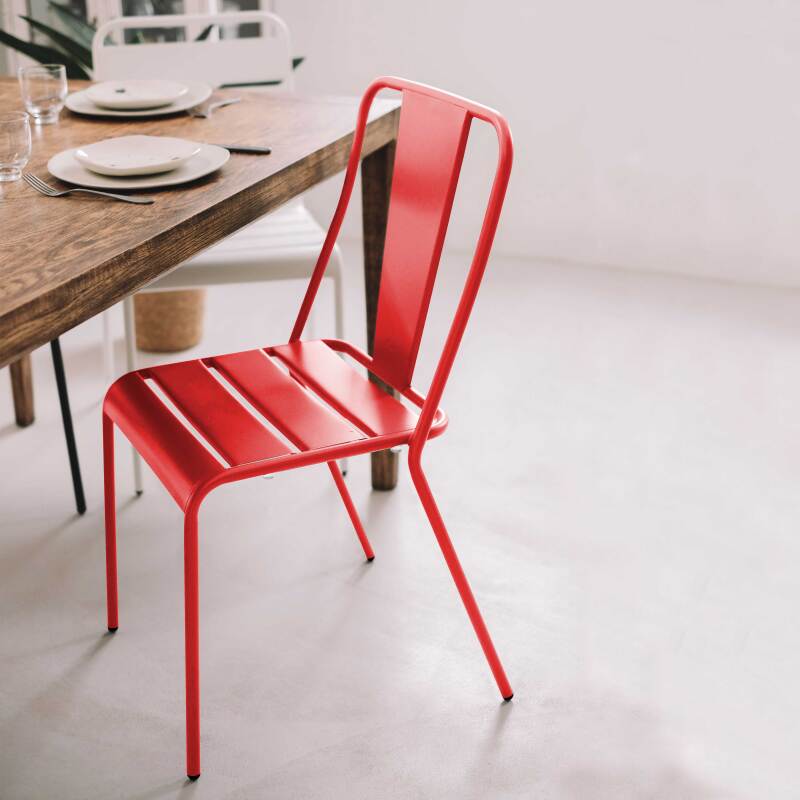 Silla de metal de bistró