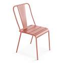 Silla de metal de bistró