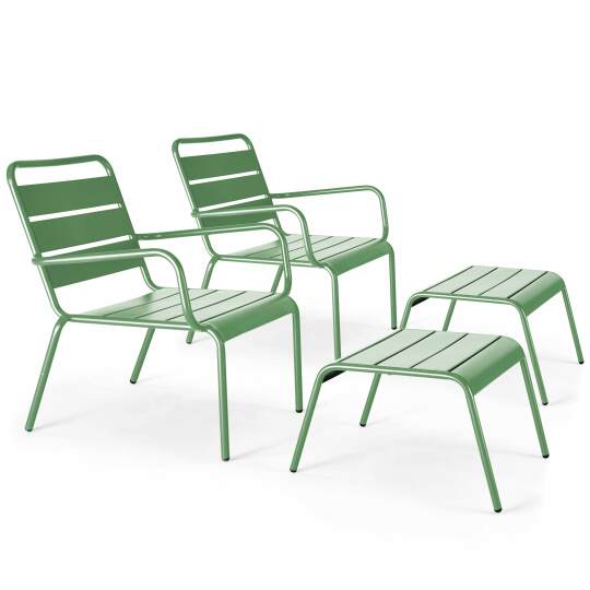 Lote de 2 sillones bajos y reposapiés de metal