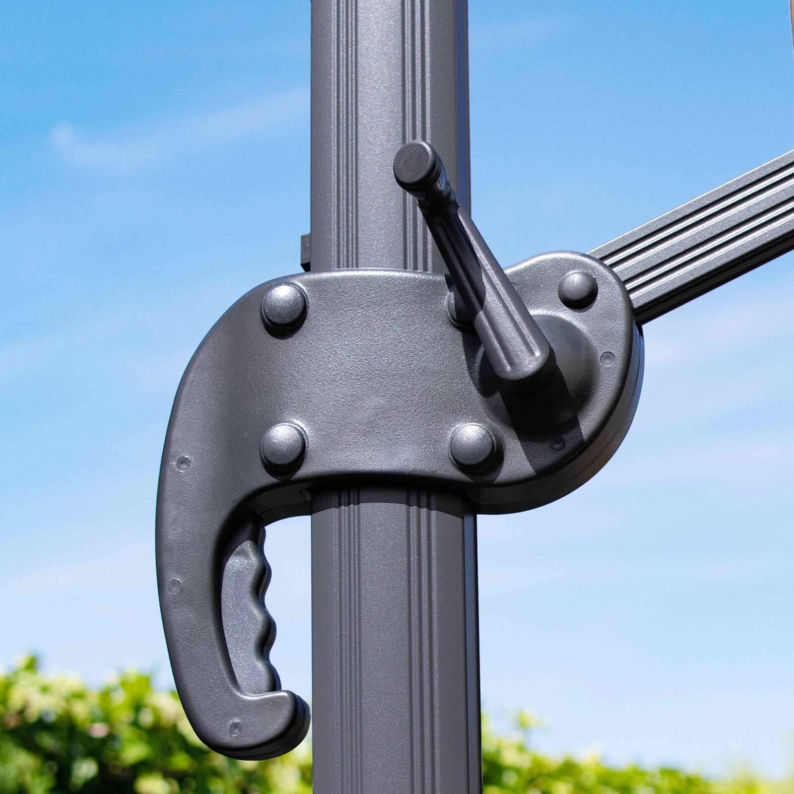 Sombrilla desplazado de conjunto (4 x 3m) + base con ruedas de 100L para contrapesar