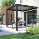 Pérgola bioclimática adosada de aluminio