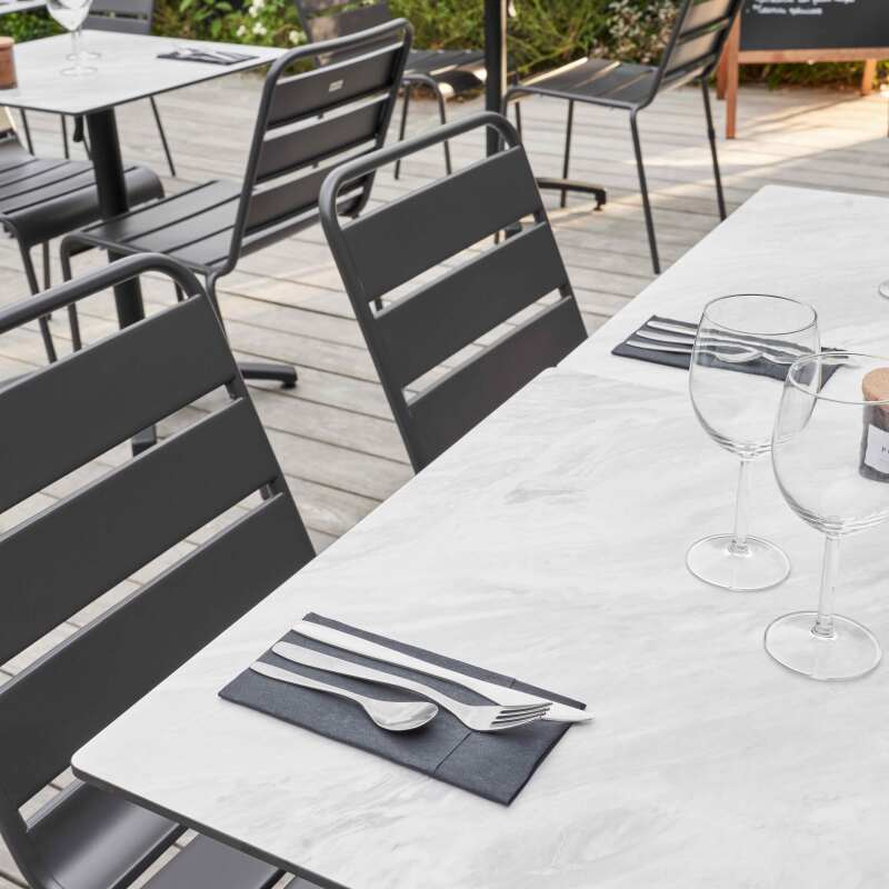 Mesa de jardín cuadrada de 70 x 70 cm inclinable en HPL (5/10)