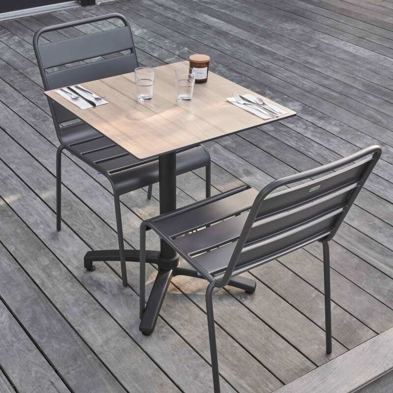 Mesa de jardín cuadrada de 60 x 60 cm inclinable en HPL