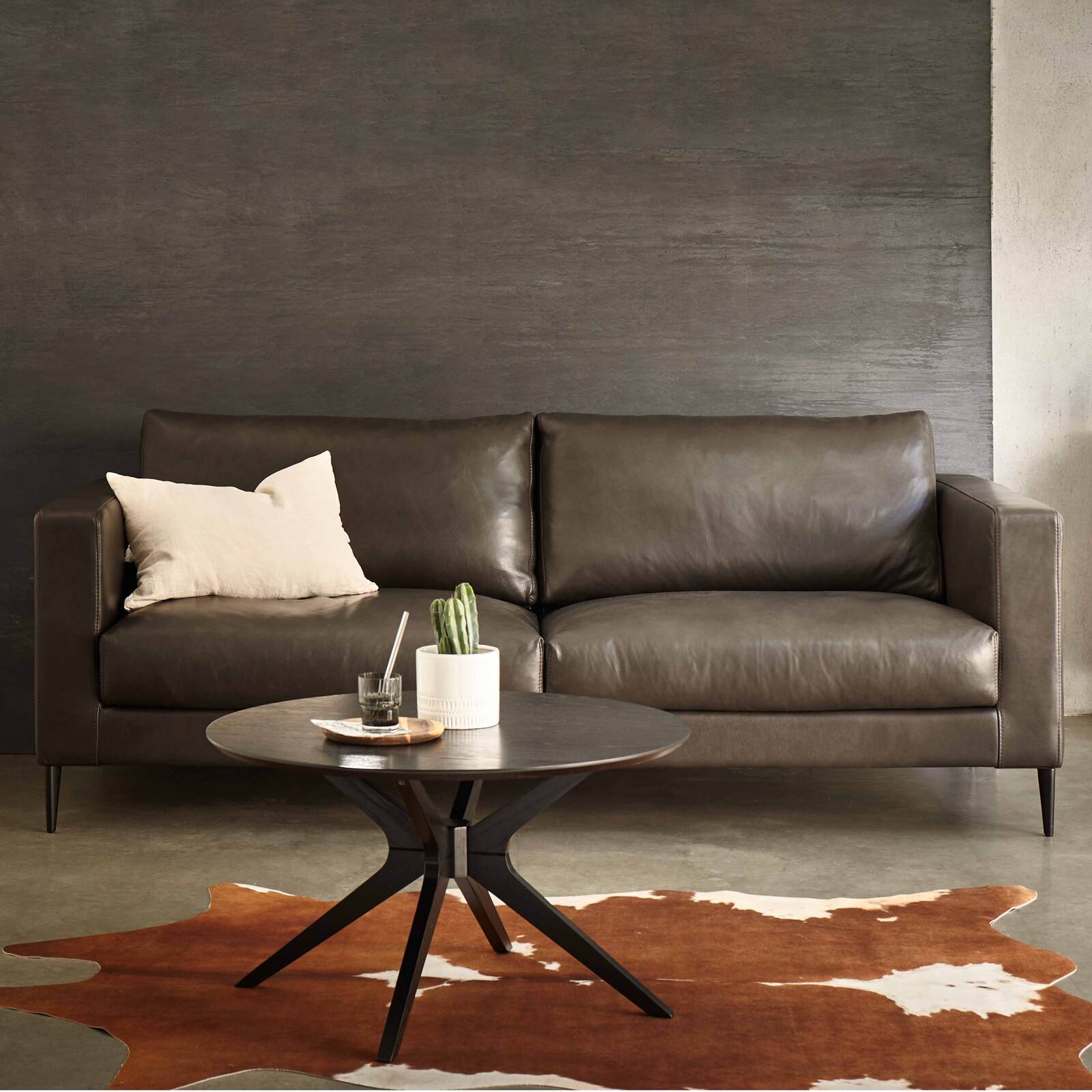 Mesa de centro redonda chapada en roble Ø 80 cm