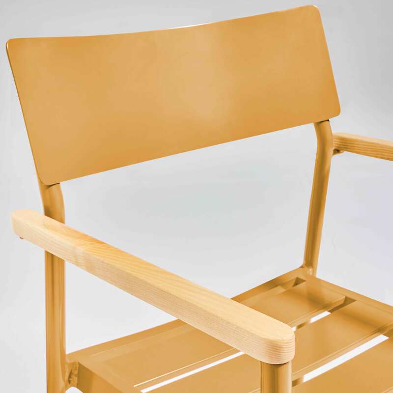 Silla de jardín de aluminio y madera FSC® con reposabrazos (4/5)