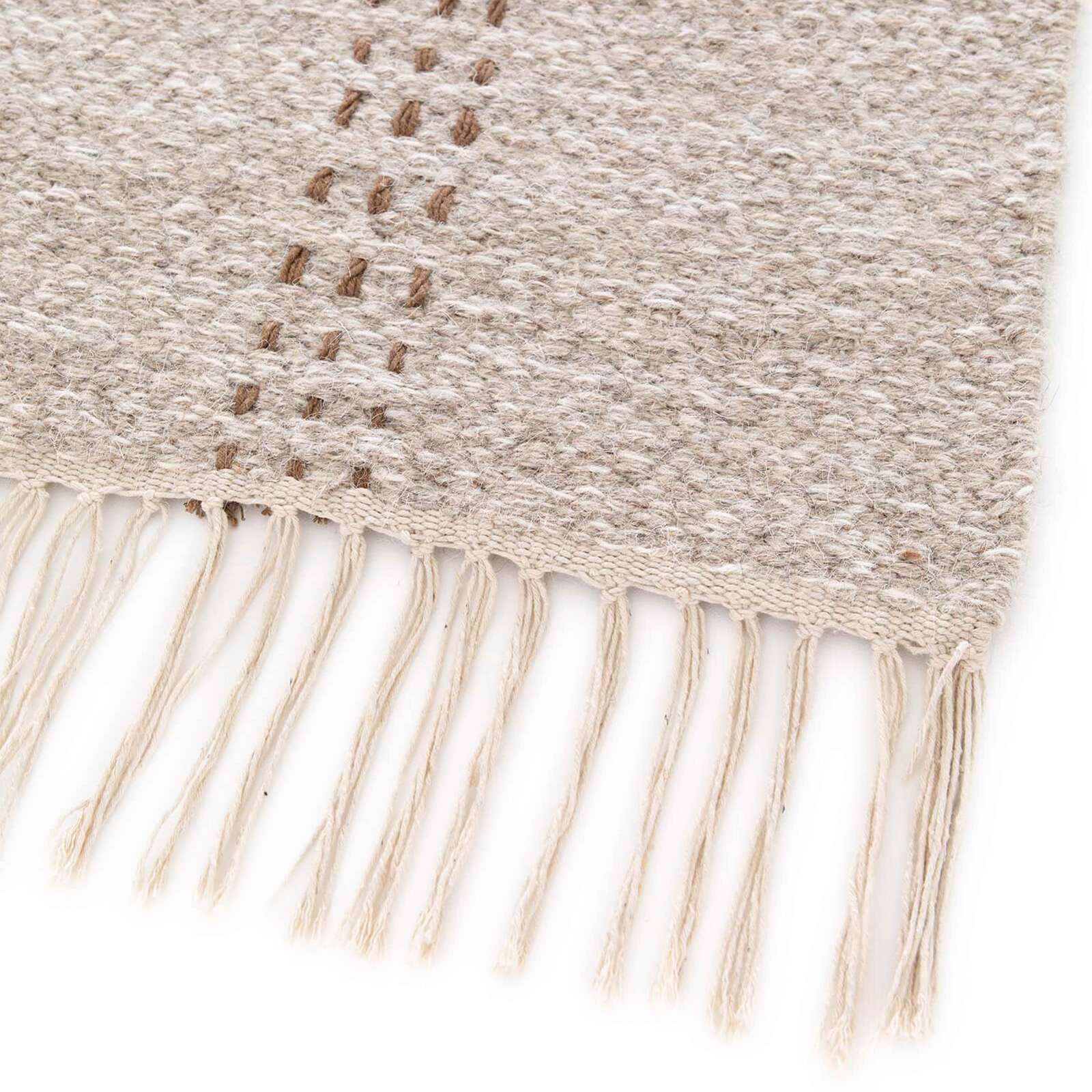 Alfombra rectangular de lana y yute tejido plano con motivos geométricos