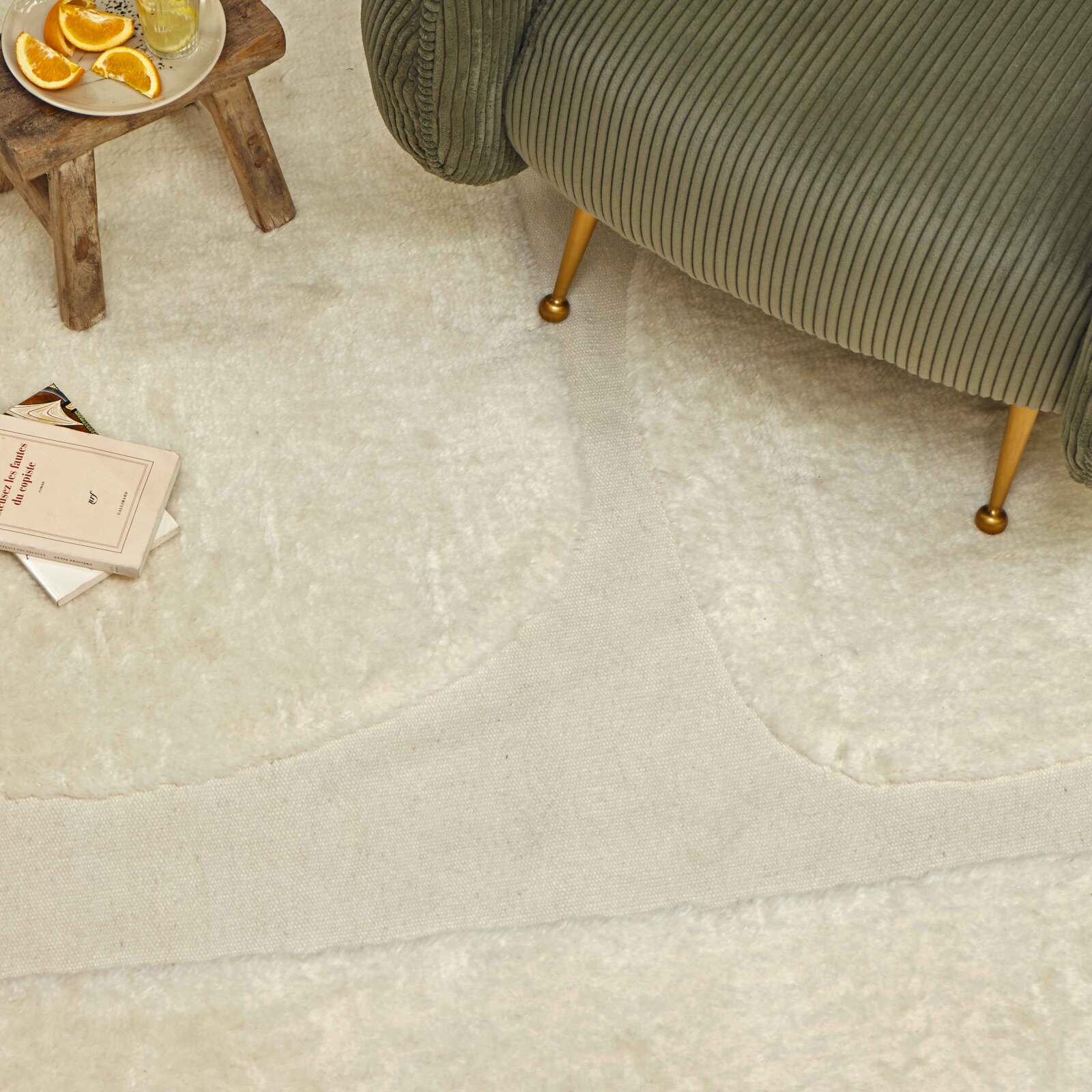 Alfombra rectangular de lana con diseño tejido a mano de pelo corto