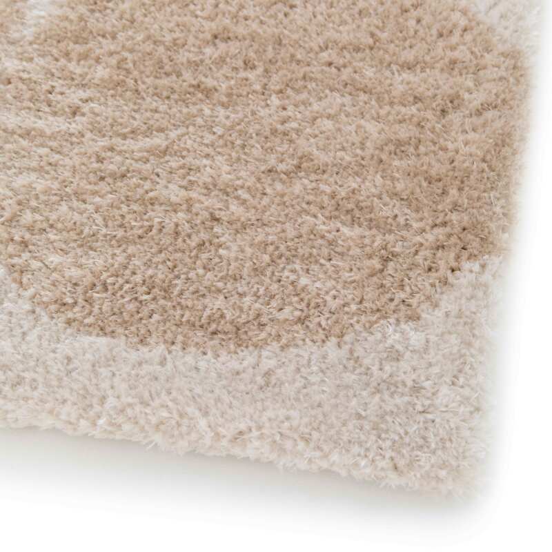 Alfombra rectangular con estampado de los años setenta y pelo largo hecho de poliéster reciclado