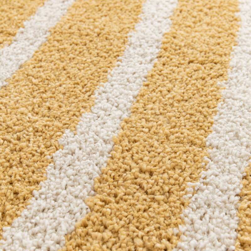 Alfombra rectangular con diseño de arcoíris y pelo largo (2/4)