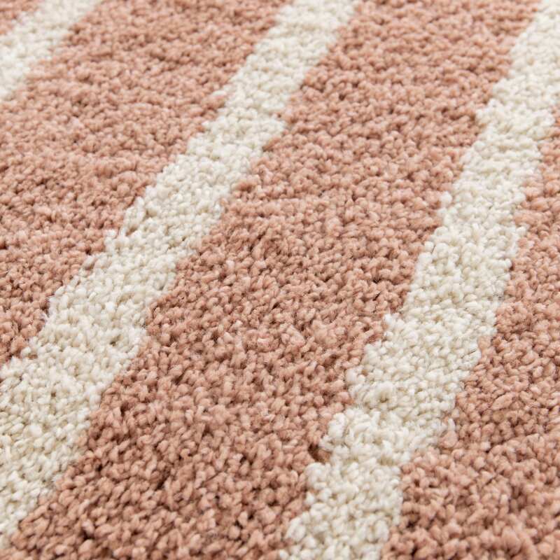 Alfombra rectangular con diseño de arcoíris y pelo largo