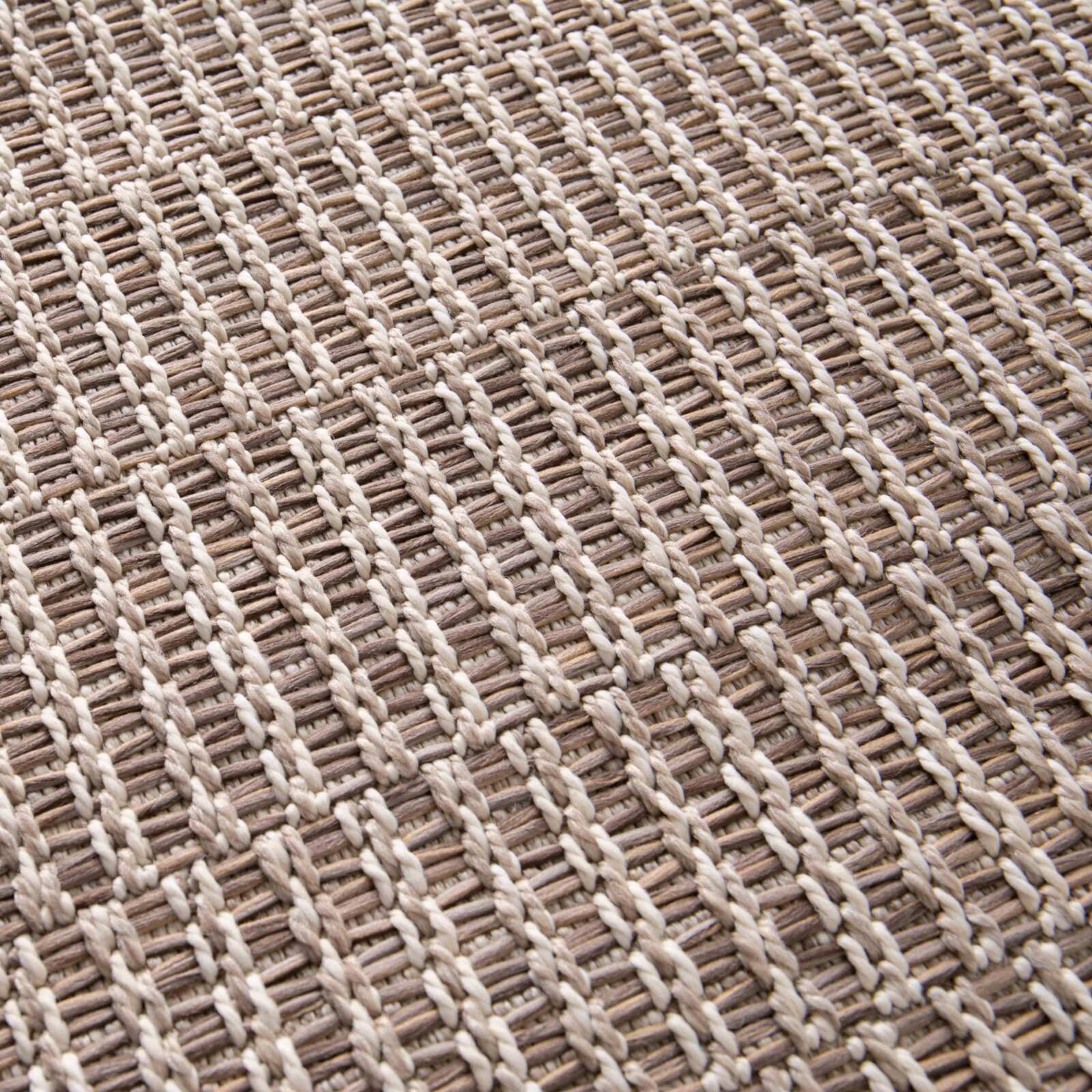 Alfombra rectangular beis para exteriores hecho de polipropileno Alfombra rectangular beis para exteriores hecho de polipropileno