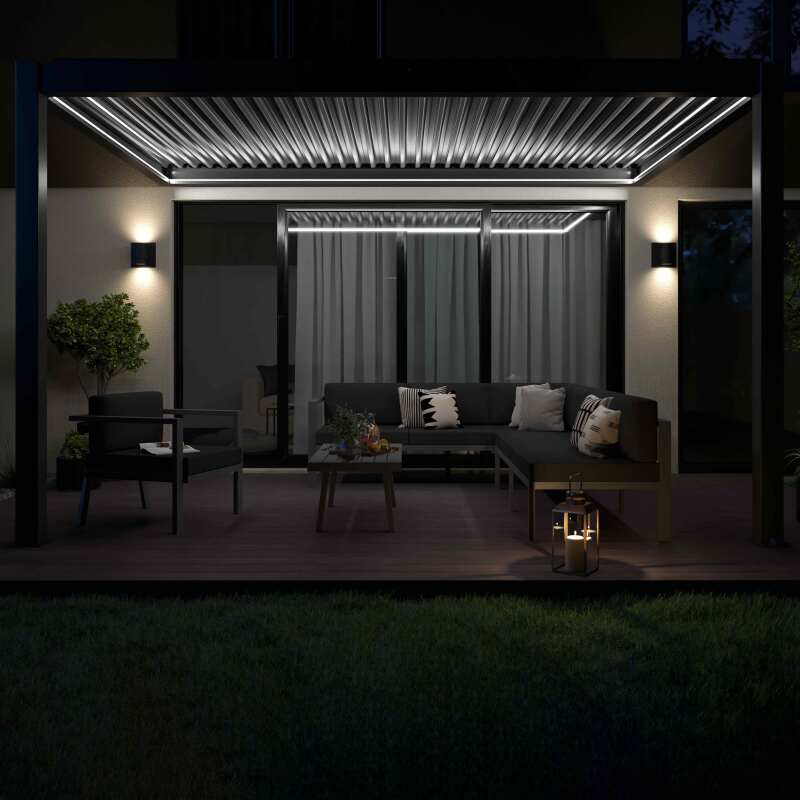 Pérgola bioclimática adosada motorizada de aluminio de 3x4m con iluminación LED