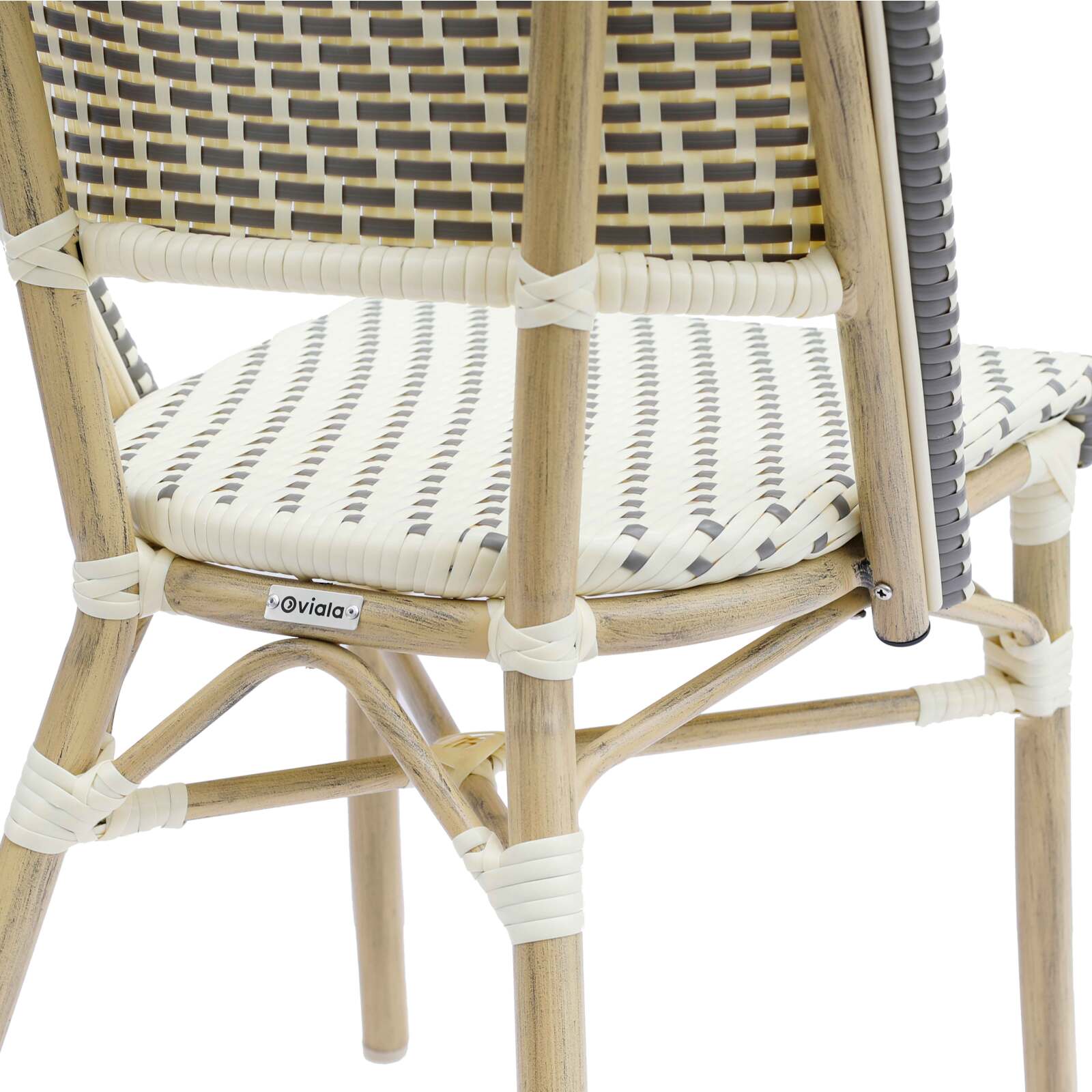 Silla parisina de aluminio y ratán sintético