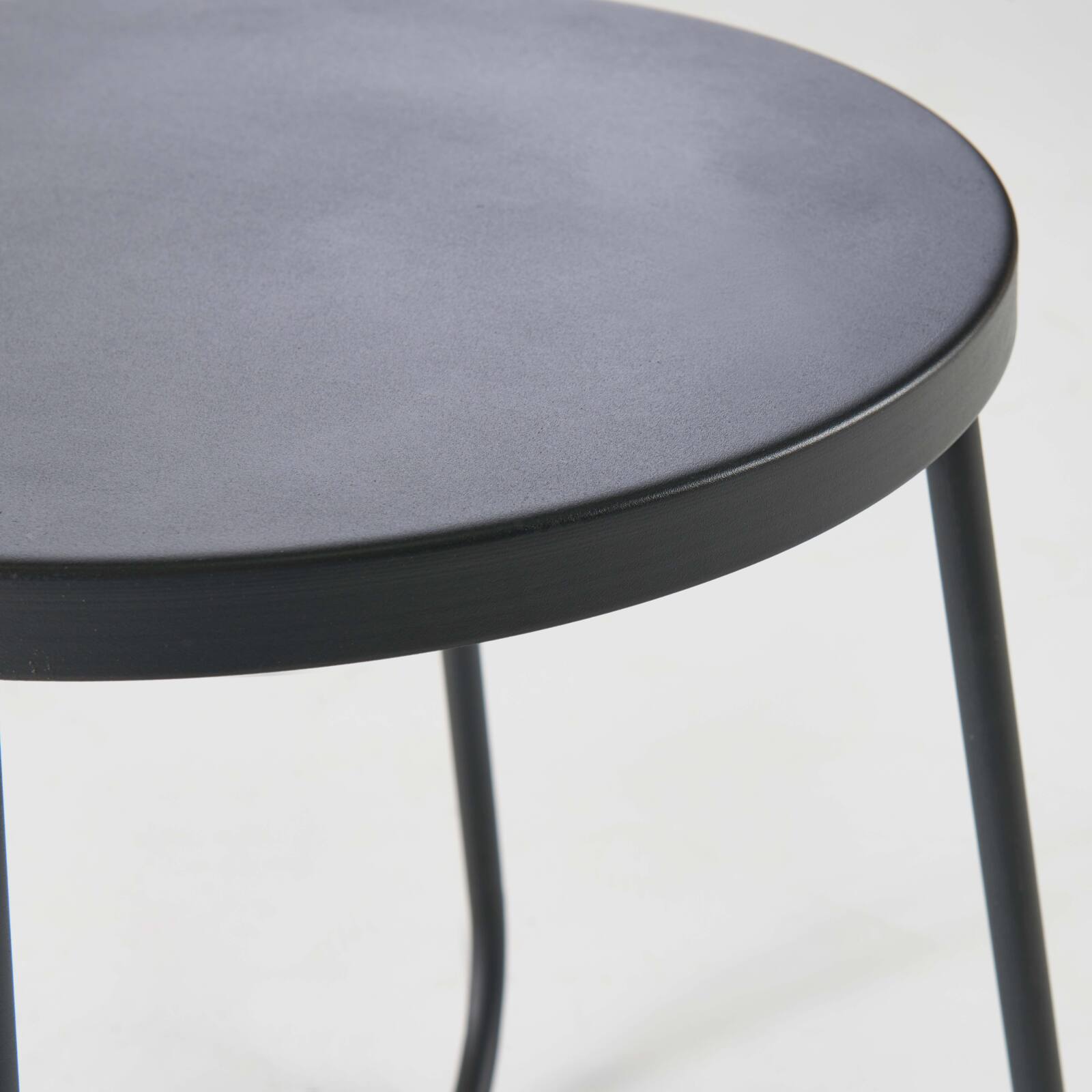 Lote de 2 sillas de jardín de ratán sintético y una mesa de centro