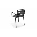 Silla de metal gris con reposabrazos