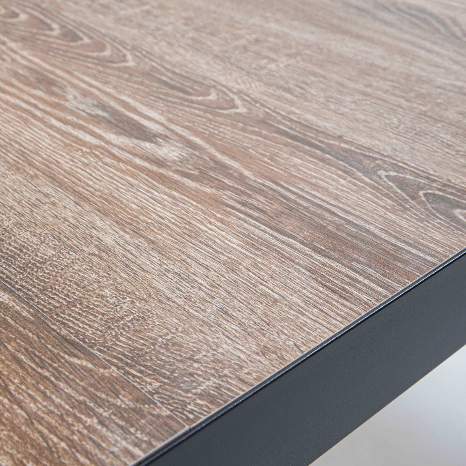 Mesa con tablero de cerámica con efecto de madera para 8 personas Mesa con tablero de cerámica con efecto de madera para 8 personas