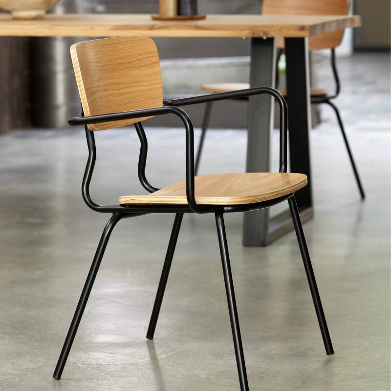 Lote de 2 sillas con reposabrazos de madera vintage certificada FSC®