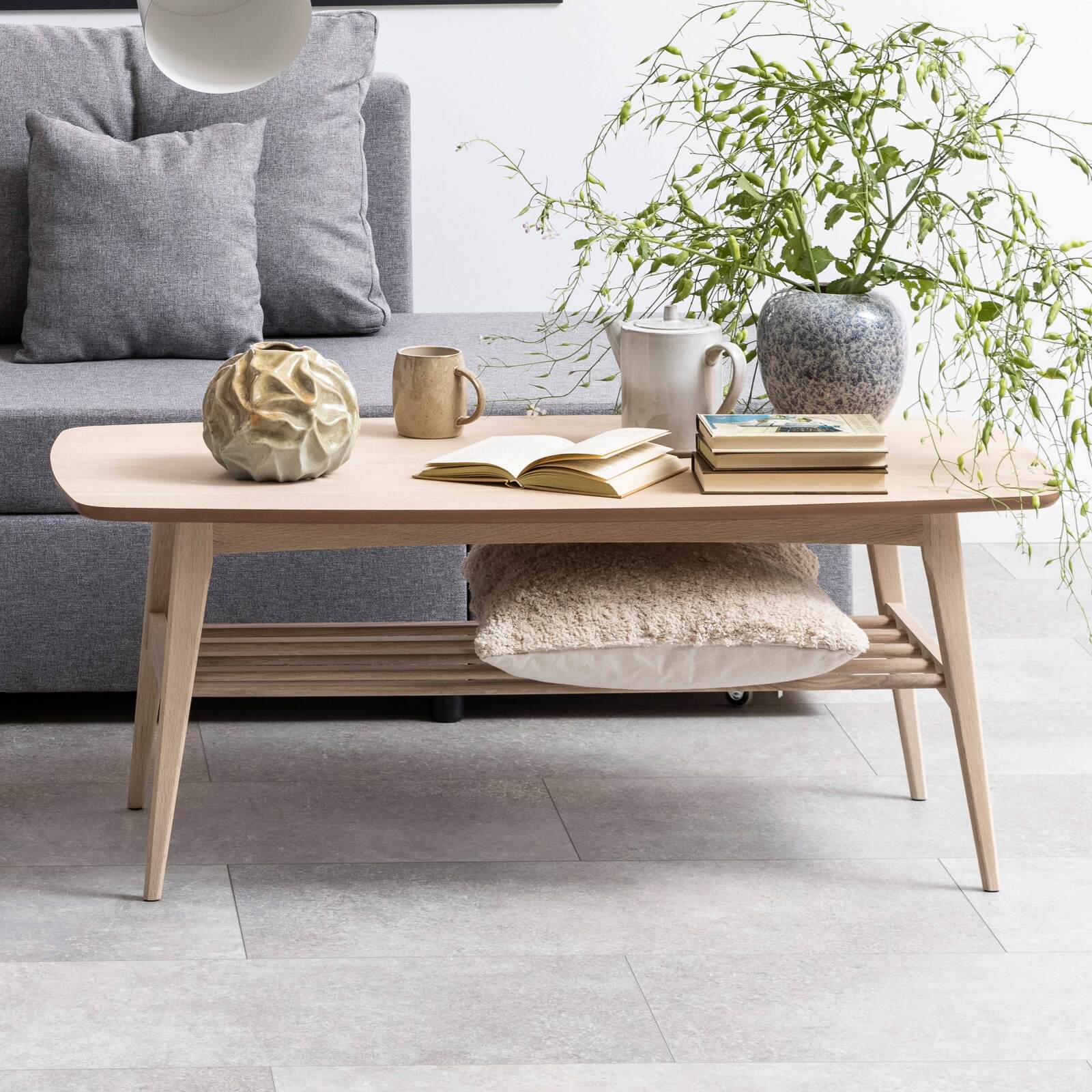 Mesa de centro rectangular de roble macizo de 120 x 60 cm Mesa de centro rectangular de roble macizo de 120 x 60 cm