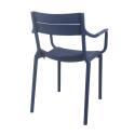 Silla de terraza de plástico con reposabrazos