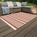 Alfombra de exterior con estampado de rayas reversible rectangular - Lifestyle