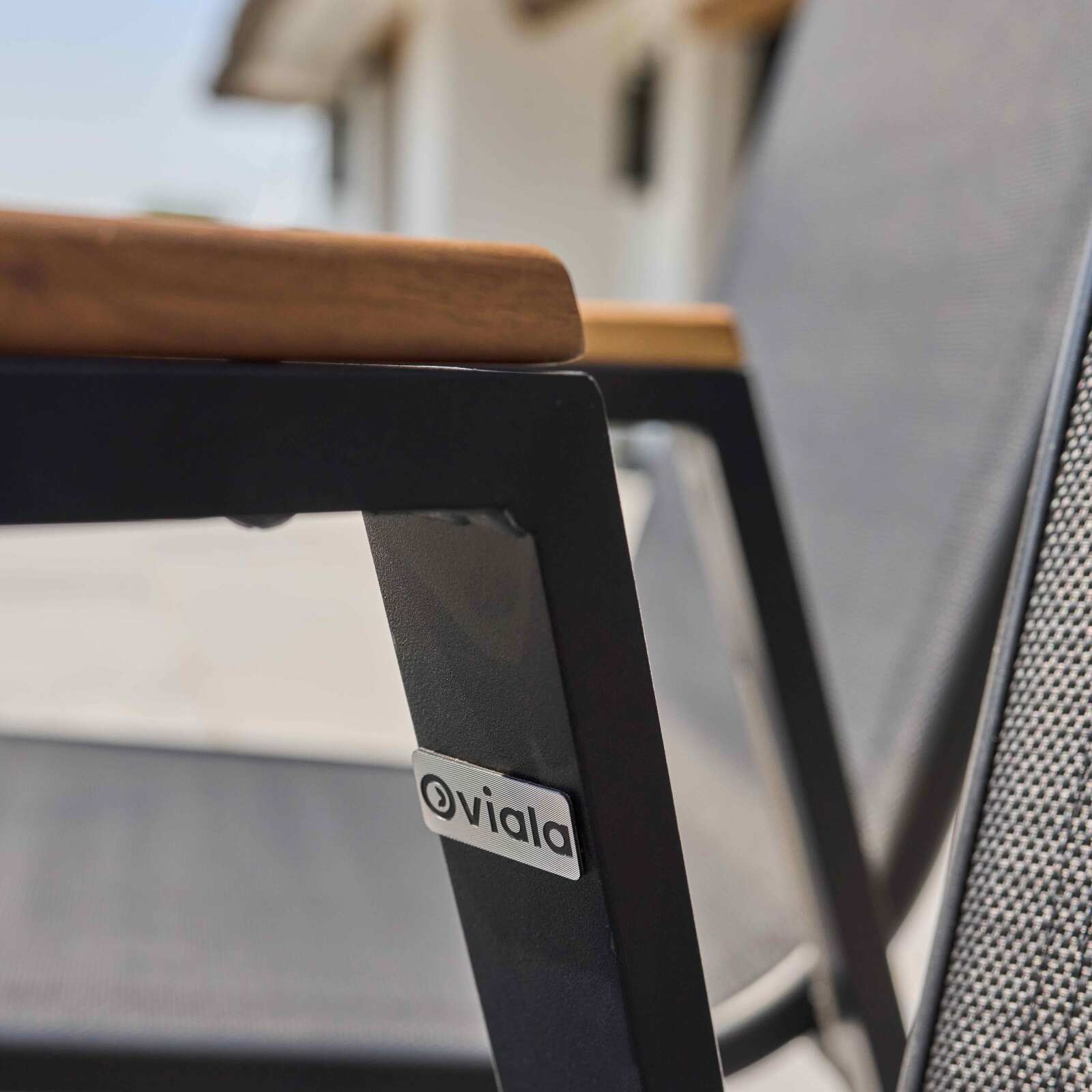 Lote de 2 sillas de jardín de aluminio y acacia con reposabrazos