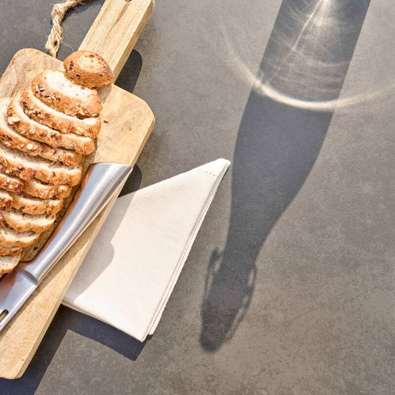 Mesa de jardín rectangular de aluminio y piedra sinterizada 180 x 90 cm y 8 sillas (5/7)