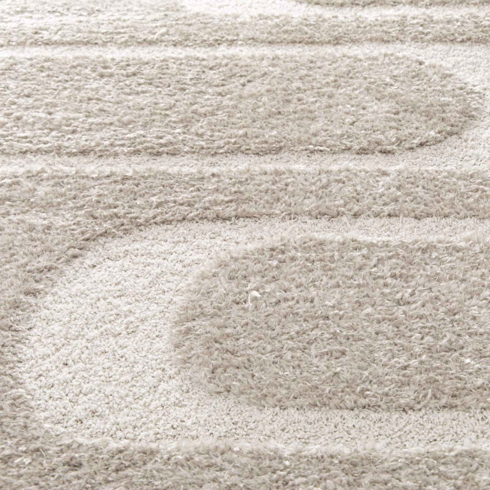 Alfombra shaggy rectangular de poliéster reciclado con motivos geométricos de pelo largo