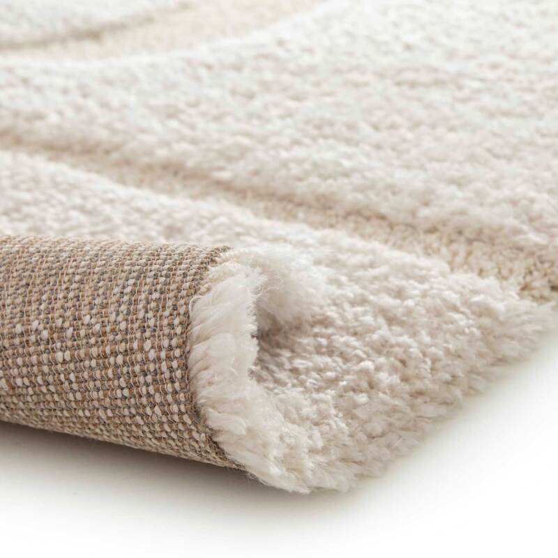 Alfombra shaggy rectangular de poliéster reciclado con motivos geométricos de pelo largo