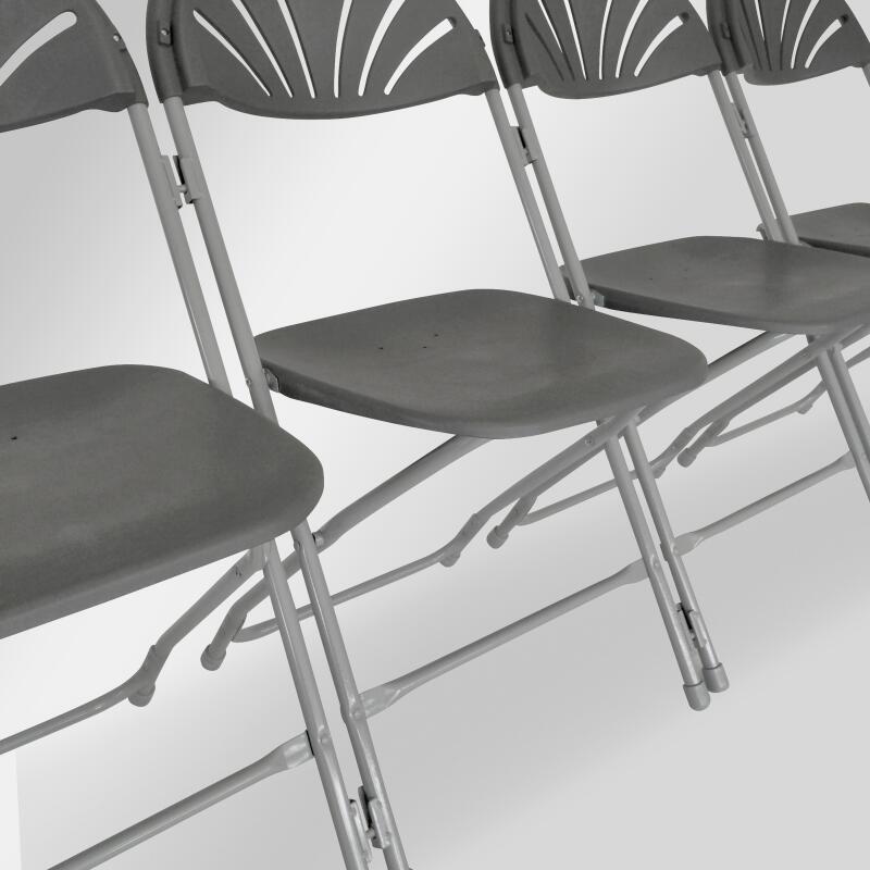 Silla plagable de recepción gris con perforación de HDPE y ganchos de conexión - Lote de 10