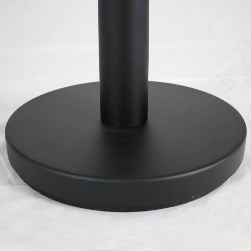 Postes de señalización con correa retráctil roja