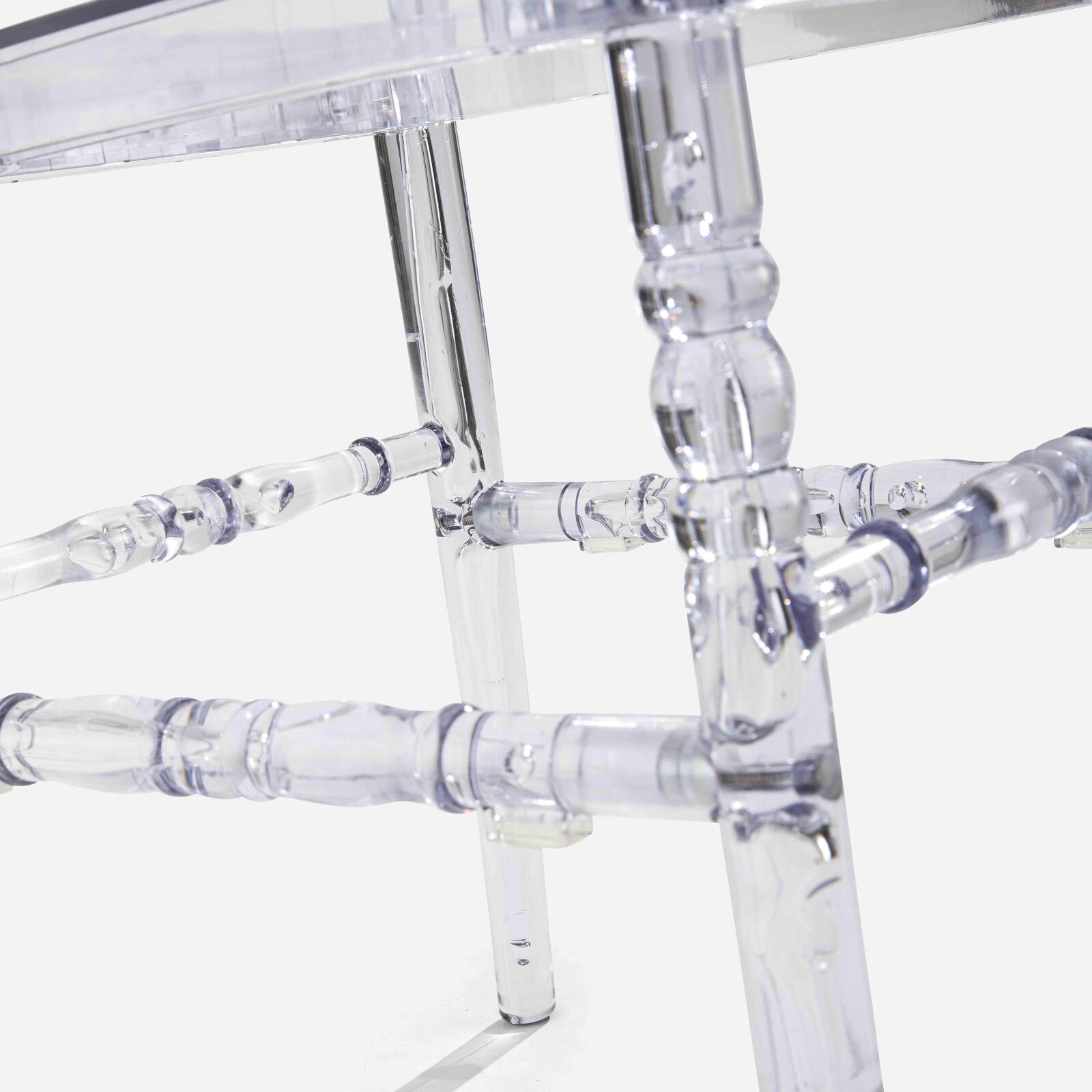 Juego de 4 sillas de recepción caladas transparentes