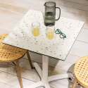 Mesa de jardín cuadrada de 60 x 60 cm con pie blanco inclinable en HPL