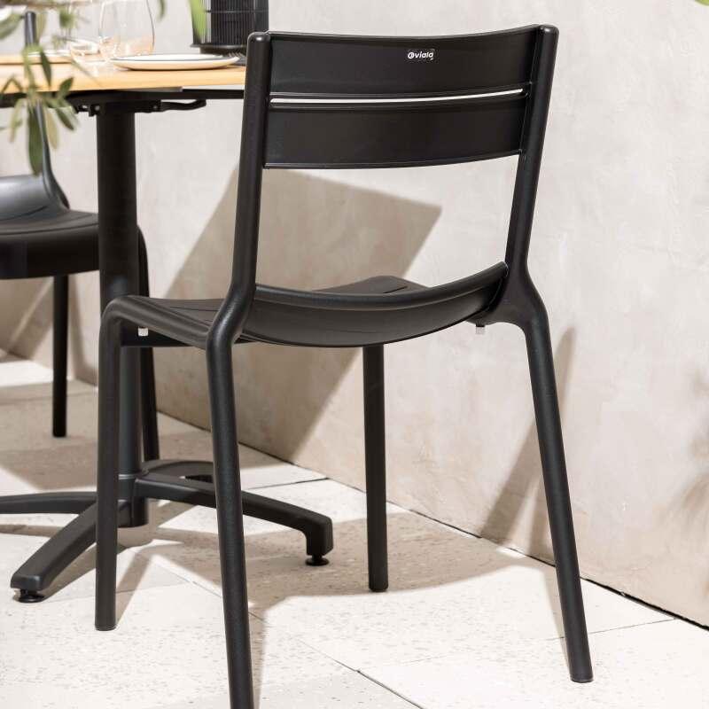 Silla de jardín calada de plástico