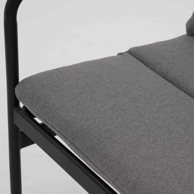 Mueble de jardín metálico de 4 plazas con 1 sofá, 2 sillones y mesa de centro.