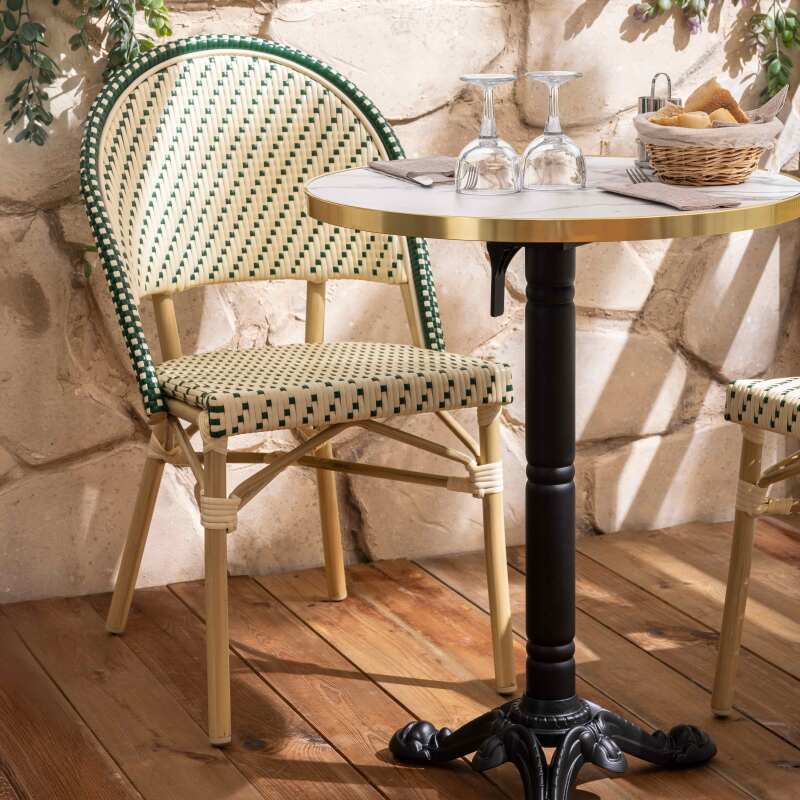 Mesa de terraza ⌀60 cm reclinable laminada y 2 sillas estilo bistró en ratán sintético