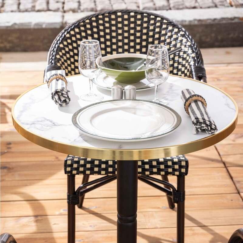 Mesa de terraza ⌀60 cm reclinable laminada y 2 sillas bistro en aluminio y ratán sintético