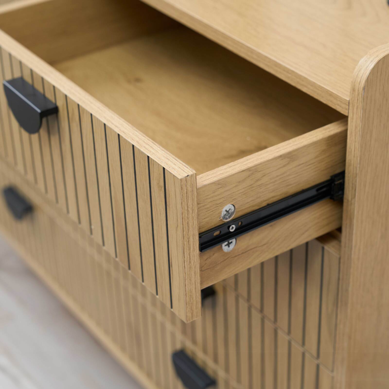 Cómoda con 5 cajones en MDF decoración melamina 100 cm