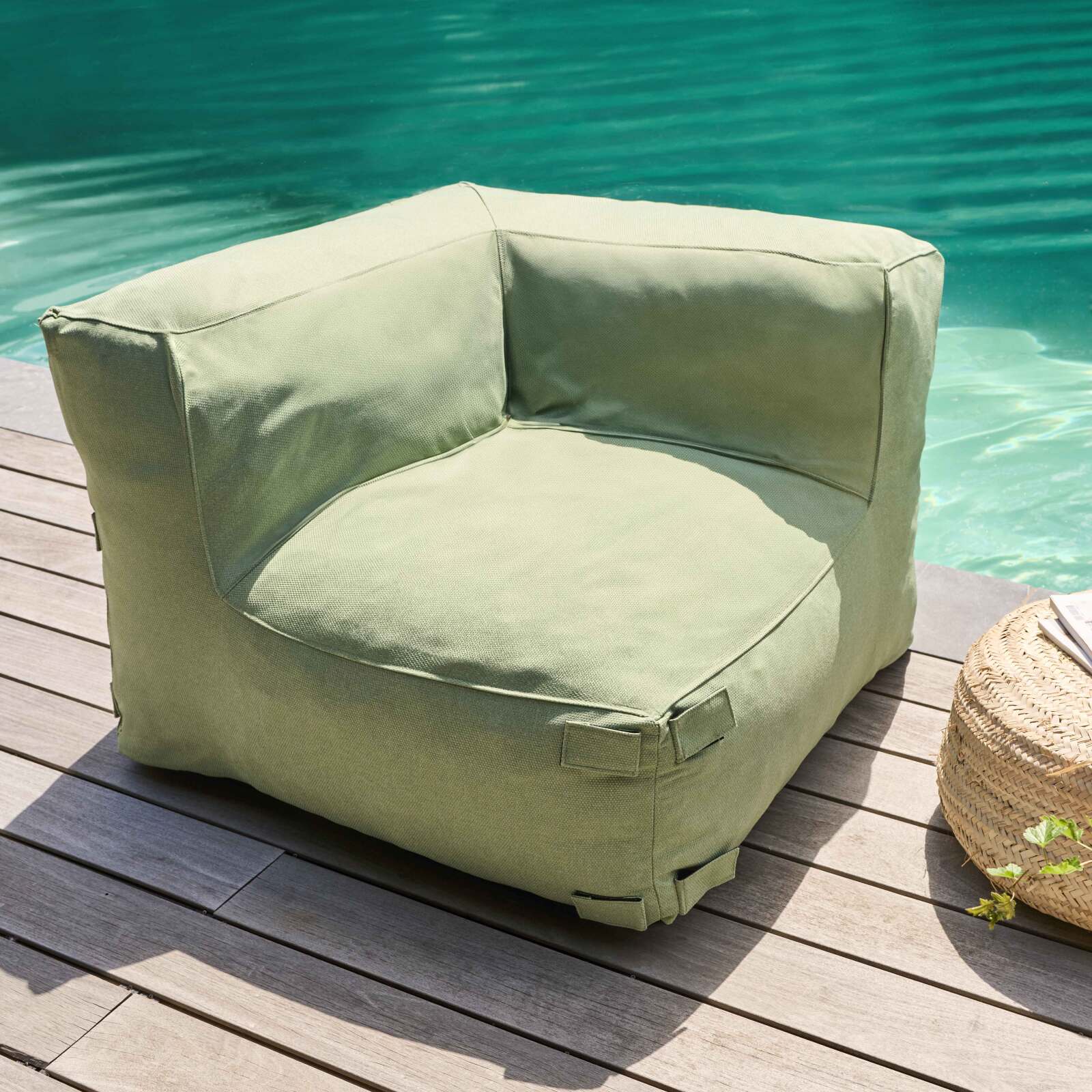 Sofá modular de exterior con 1 sillón bajo, 1 sillón esquinero y 1 chaise longue