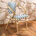 Silla de jardín bistró parisino de aluminio y ratán sintético con reposabrazos, motivo de cruz - Lifestyle