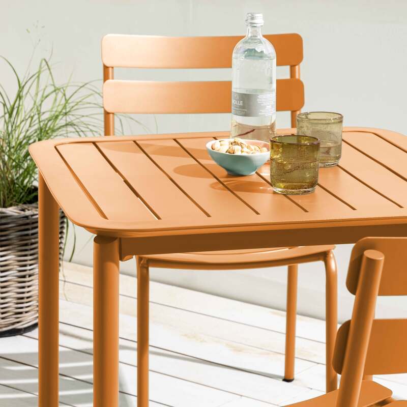 Mesa de terraza cuadrada 70 x 70 cm y 2 sillas de aluminio (2/7)