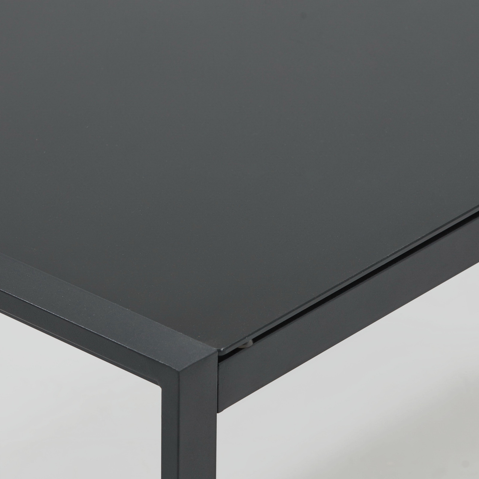 Conjunto de jardín bajo 5 plazas compuesto de un sofá, 2 sillones con reposabrazos y una mesa de centro