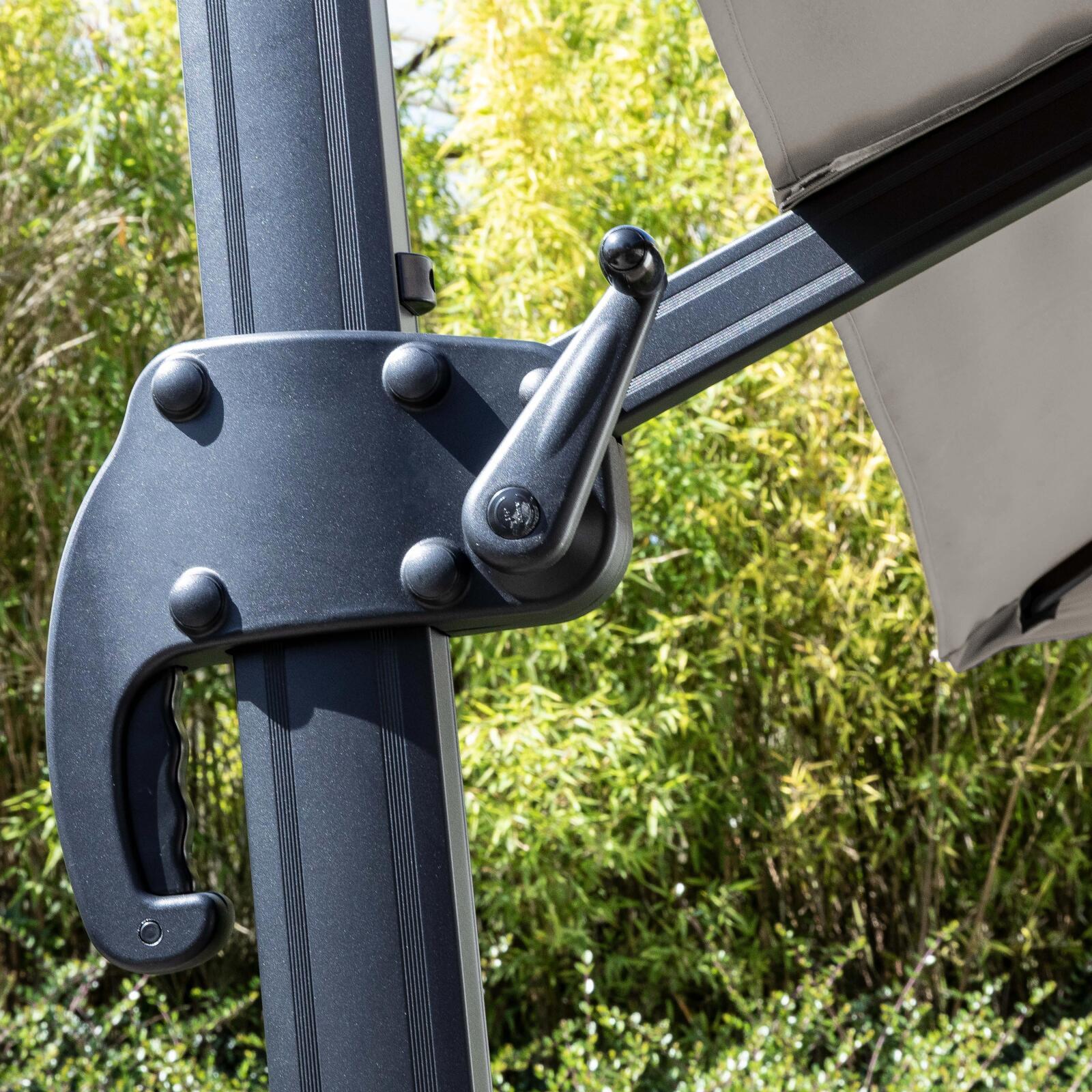 Parasol excéntrico cuadrado (3 x 3m) giratoria 360° y 4 losas para rellenar y estabilizar